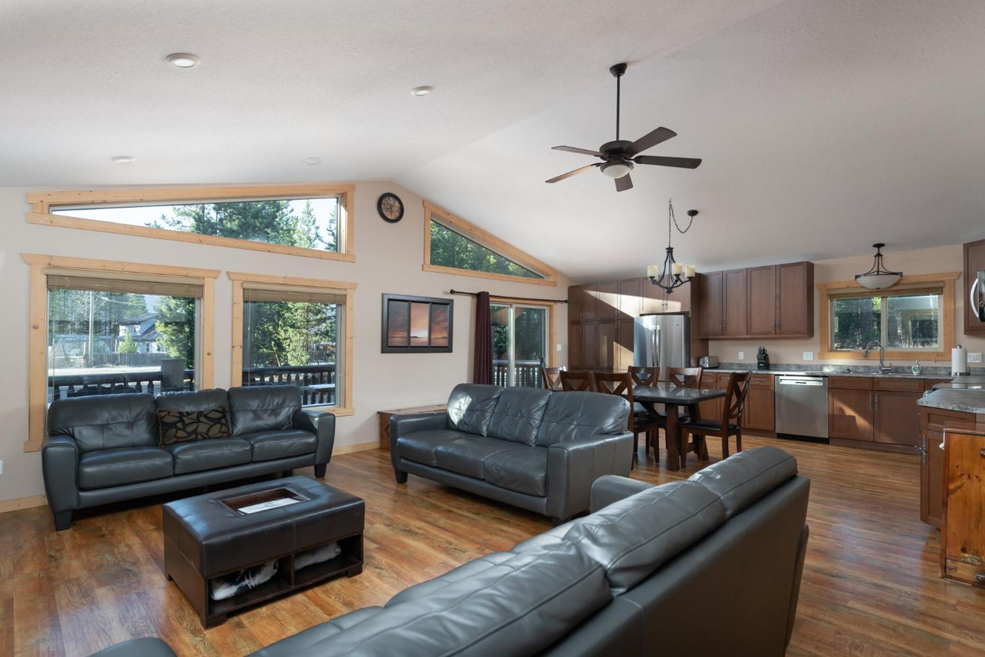 Villa Mama Bear Valemount Esterno foto